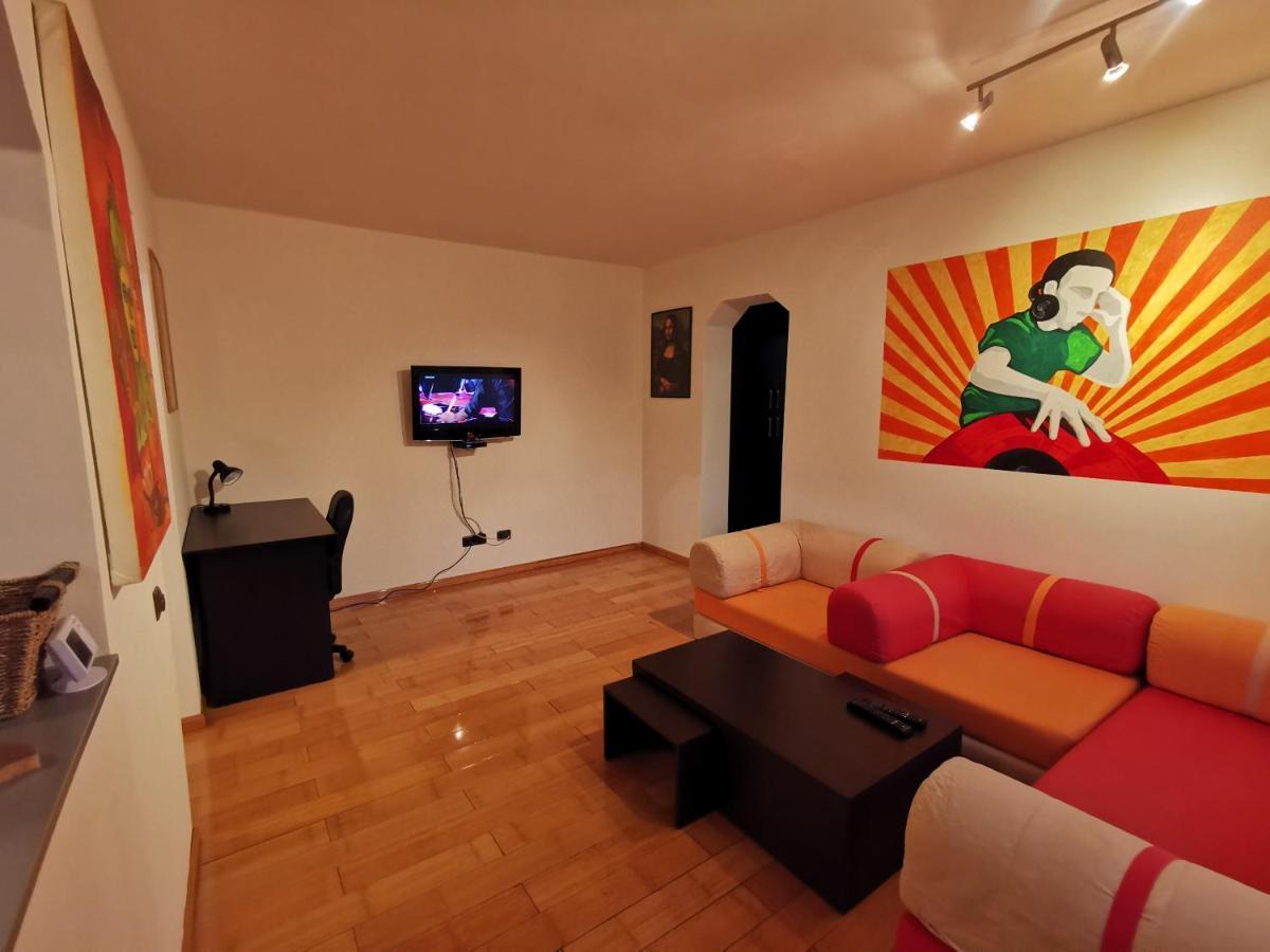 Comfy & Pleasant Apartment 10 Min Walk To Downtown Тімішоара Екстер'єр фото